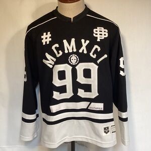 South Pole Y2K Era Black And White Hockey Jersey #99 MCMXC  Men’s size Medium